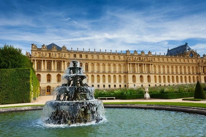Versailles Full Tour: Palace, Gardens & Marie-Antoinette’s Estate - Walking the 1,977-acre Versailles Gardens