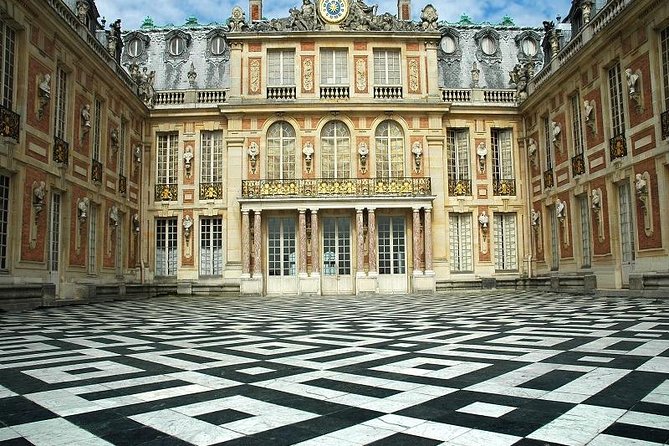 Versailles Guided Visit – Hotel Pickup, Meeting Point or None - The gardens need more time than you think