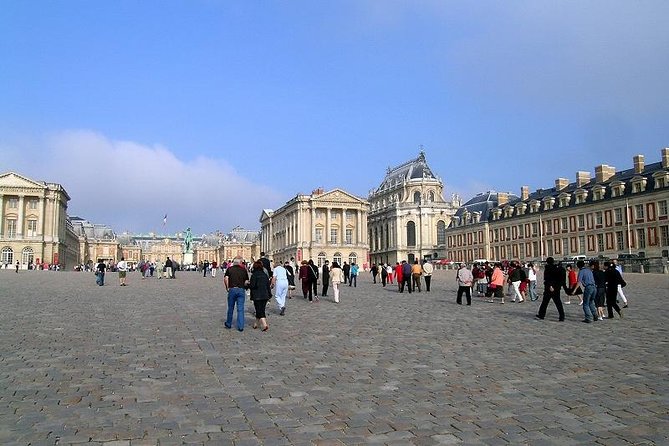 Versailles Guided Visit – Hotel Pickup, Meeting Point or None - The Trianons and the full-day choice