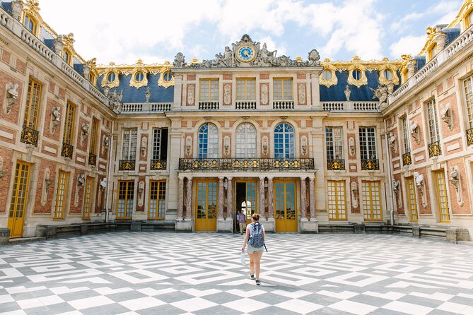 Versailles Half Day eBike - Cycling beside the Grand Canal