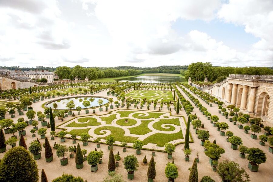 Versailles: Palace and Garden Bike Tour with Tickets - Should you book it?
