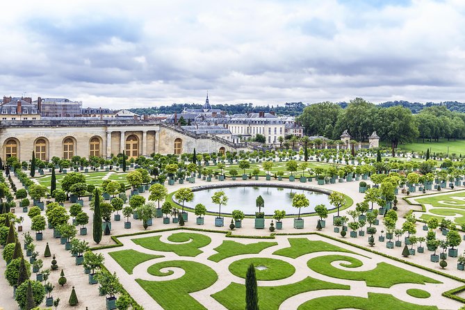 Versailles Palace and Gardens Half Day Guided Tour from Paris - The Hall of Mirrors in 15 focused minutes