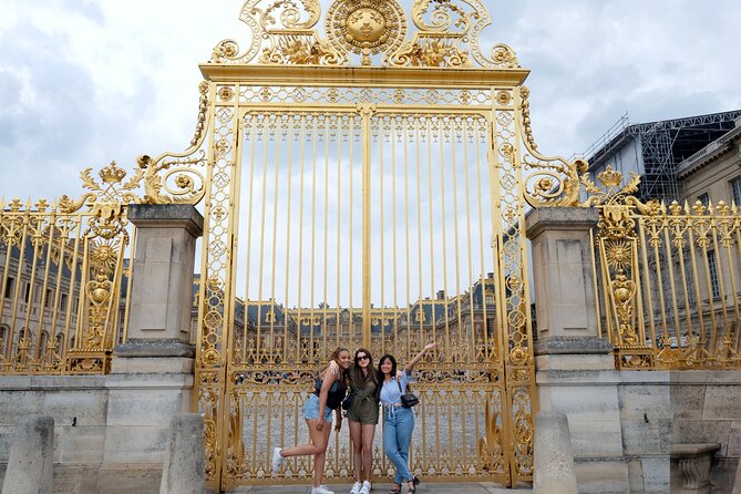 Versailles Palace and Gardens Tour from Paris - Entering the Palace of Versailles
