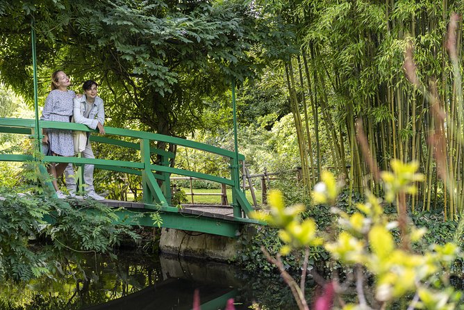 Versailles Palace and Giverny Monet House Visit with Lunch - Lunch at the Moulin de Fourges