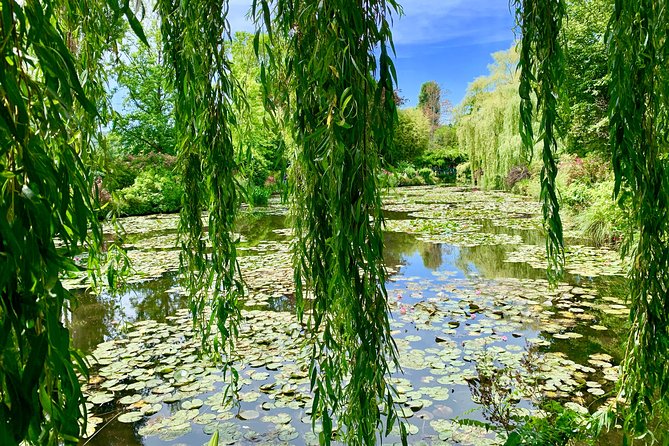 Versailles Palace and Giverny Private Guided Tour from Paris - The drive to Giverny through rural France