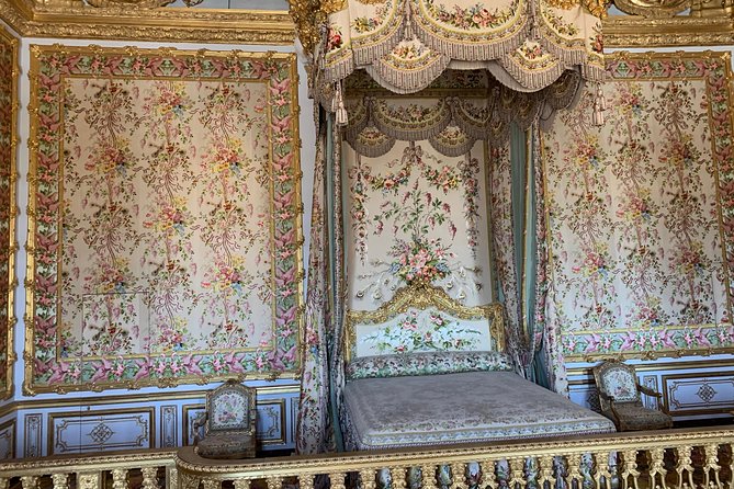 Versailles Palace and Giverny Private Guided Tour from Paris - A little free time in Giverny
