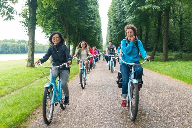 Versailles Palace Bike Tour with Market & Marie-Antoinette hamlet - Petit and Grand Trianon: royal life away from ceremony