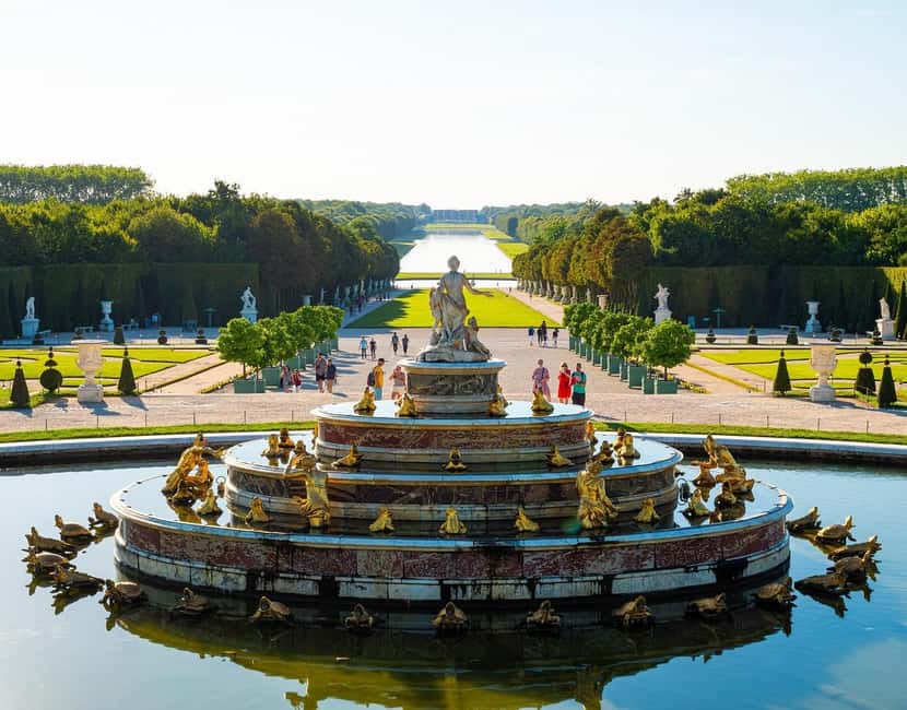 Versailles: Palace & Gardens Guided Tour with Entry Tickets - Choosing between the three garden options