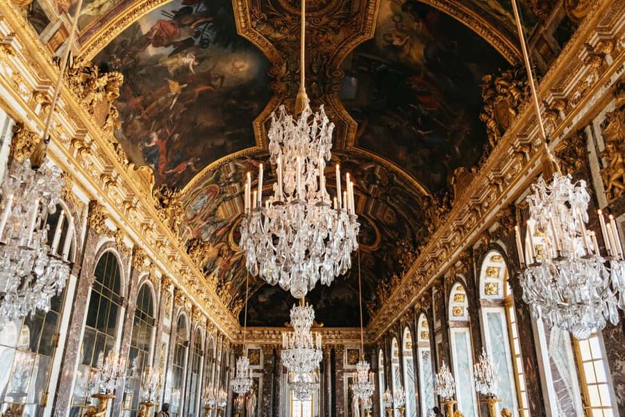 Versailles: Palace, Gardens & Marie Antoinette’s Estate Tour - Walking, children, and the pace of seven hours