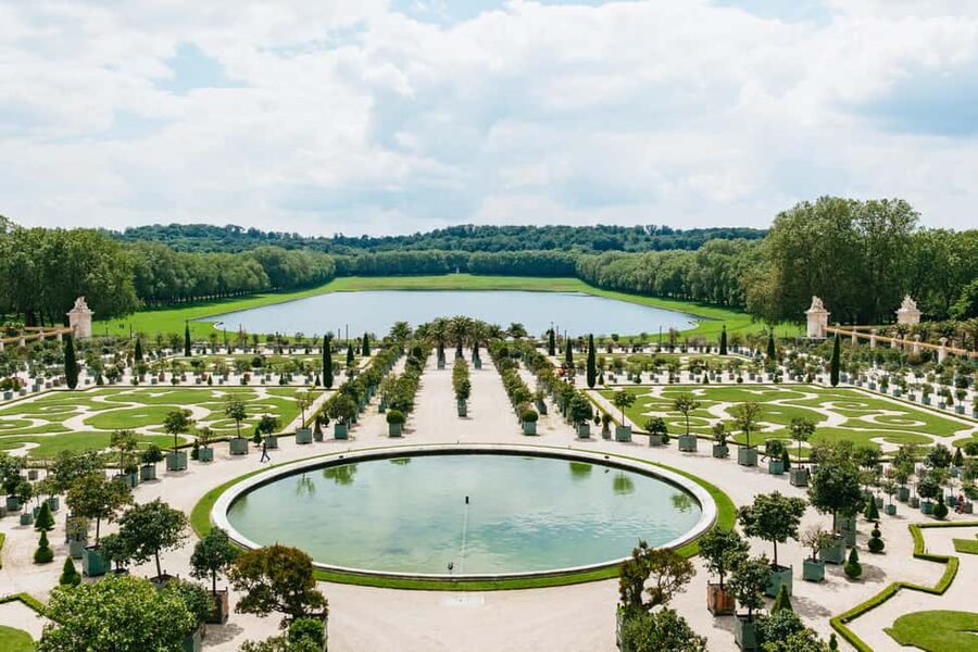 Versailles: Palace, Gardens & Marie Antoinette’s Estate Tour - Who should book this Versailles day?