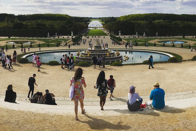 Versailles Palace & Marie-Antoinette's Estate Guided Tour - Who should choose this Versailles day tour?