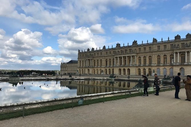 Versailles Royal Palace & Gardens Private Tour by Golf Cart - One hour through the formal gardens