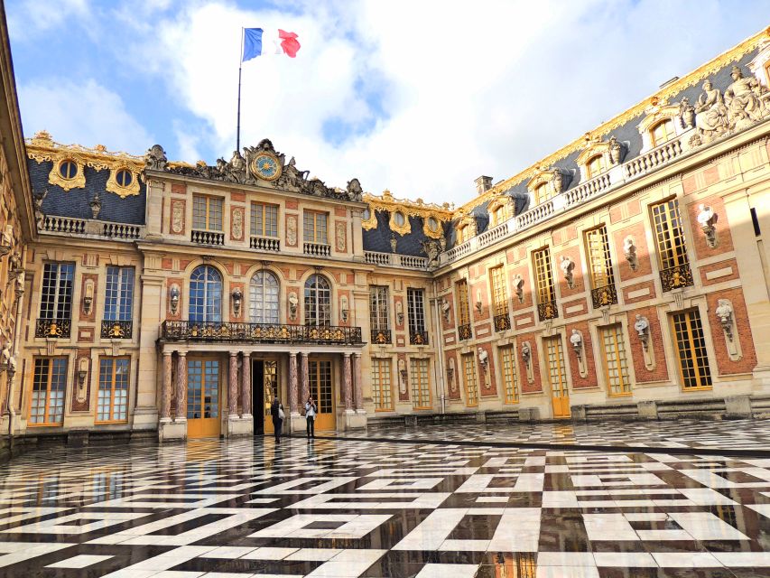 Versailles: Skip-the-Line Guided Palace Tour and Full Access - The Royal Apartments and State Rooms