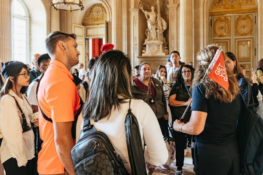 Versailles: Skip-the-Line Tour of Palace with Gardens Access - What the 90-minute format does well