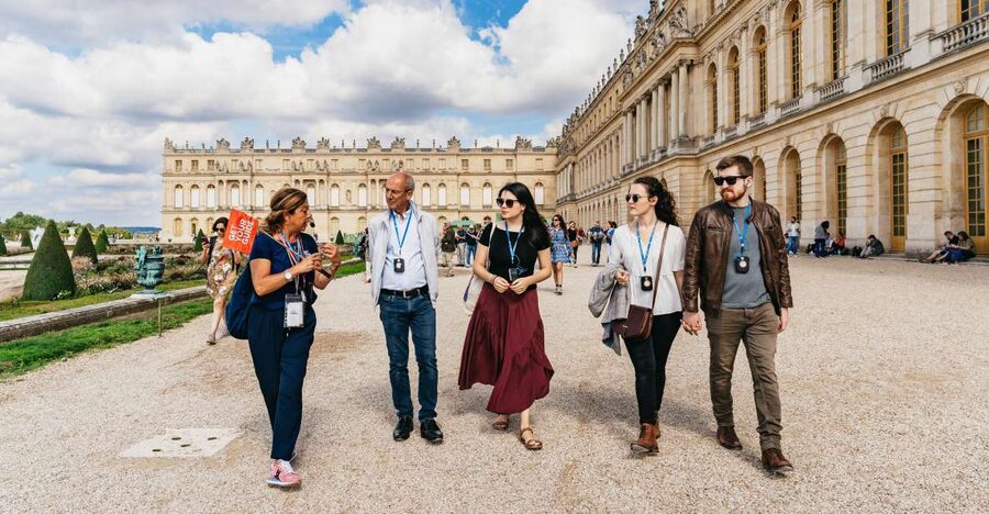 Versailles: Skip-the-Line Tour of Palace with Gardens Access - Marie Antoinette’s estate and the Trianon option