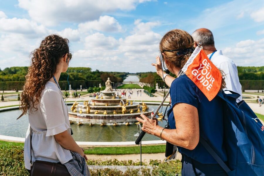 Versailles: Skip-the-Line Tour of Palace with Gardens Access - Crowds, comfort, and practical limits