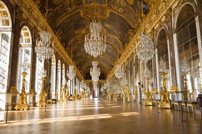 Versailles Small Group Guided Tour with Local Guide - Key points to know before booking