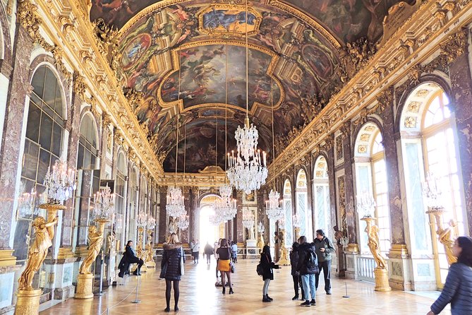 Versailles Small Group Guided Tour with Local Guide - The Hall of Mirrors, the palace showpiece
