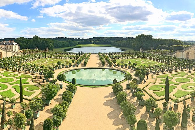 Versailles Small Group Guided Tour with Local Guide - Crowds, heat, and the pace of the visit