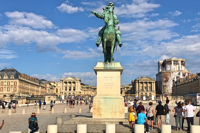 Versailles Small Group Guided Tour with Tranportation from Paris - Who should choose this Versailles tour?