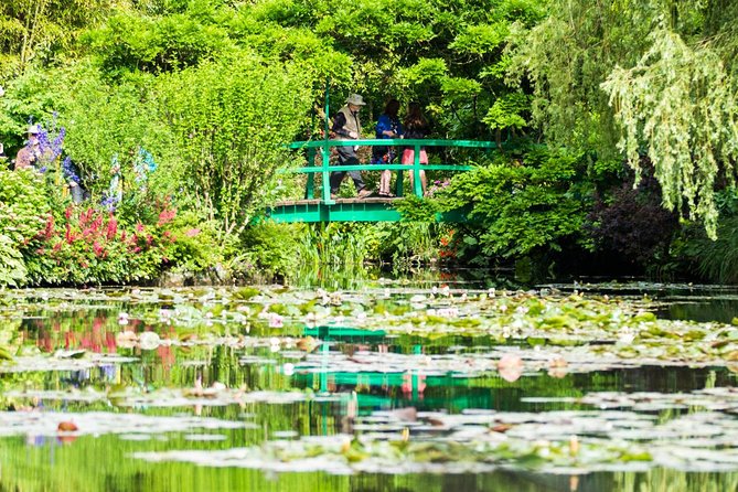 Versailles Timed Entrance Ticket and Giverny Small Group Day Trip from Paris - Why the Giverny and Versailles pairing works