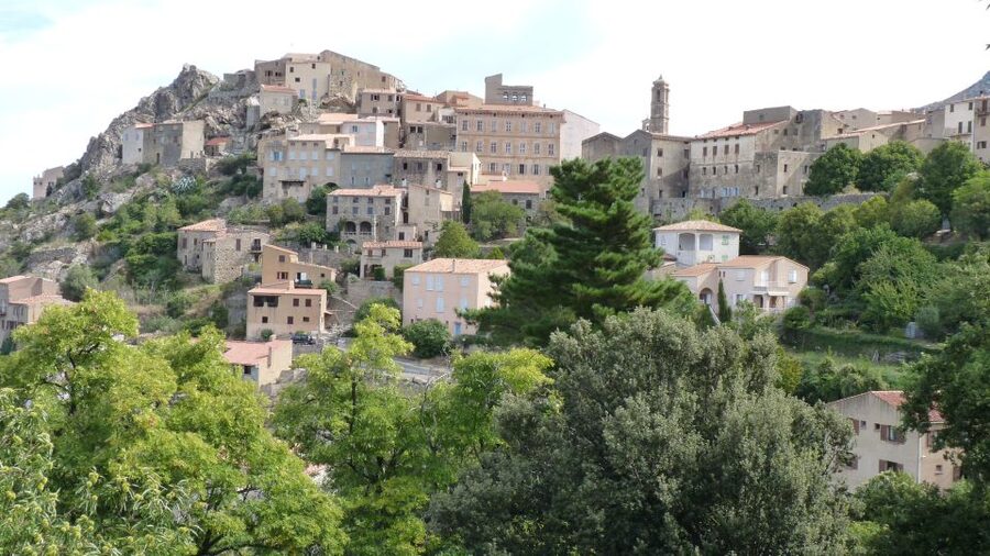Vieux Villages L'authenticité Corse - Pigna, craft, and the human side of the route