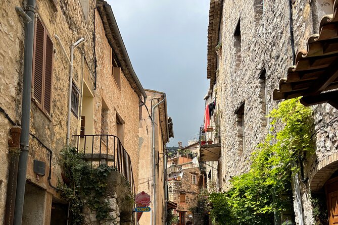 Villages Médiévaux,Grasse, Gourdon, Tourrettes sur Loup, St Paul - The guides shape the day