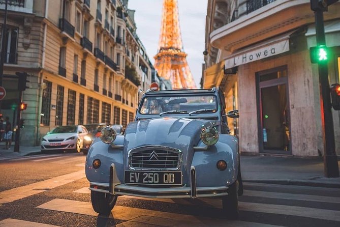 Vintage 2CV Adventure: 1-Hour Paris Highlights Tour - The guides make the difference