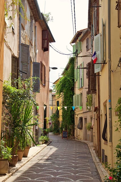 Visit Saint Paul de Vence, Antibes, and Cannes: 7-Hour Tour - Should you book it?
