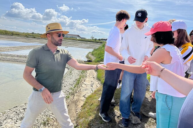 Visit to Saline - Guérande Salt Marshes - The Five-Minute Natursel Stop