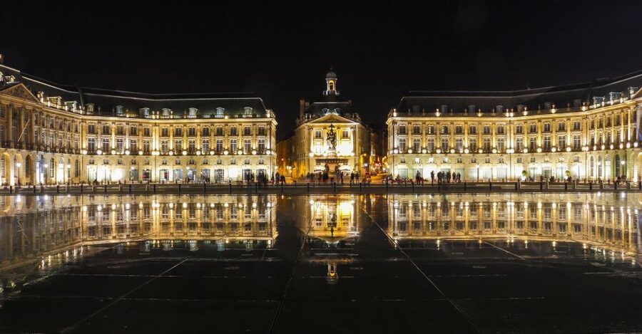 Welcome to Bordeaux: Private Walking Tour with a Local - What this Bordeaux welcome tour really offers