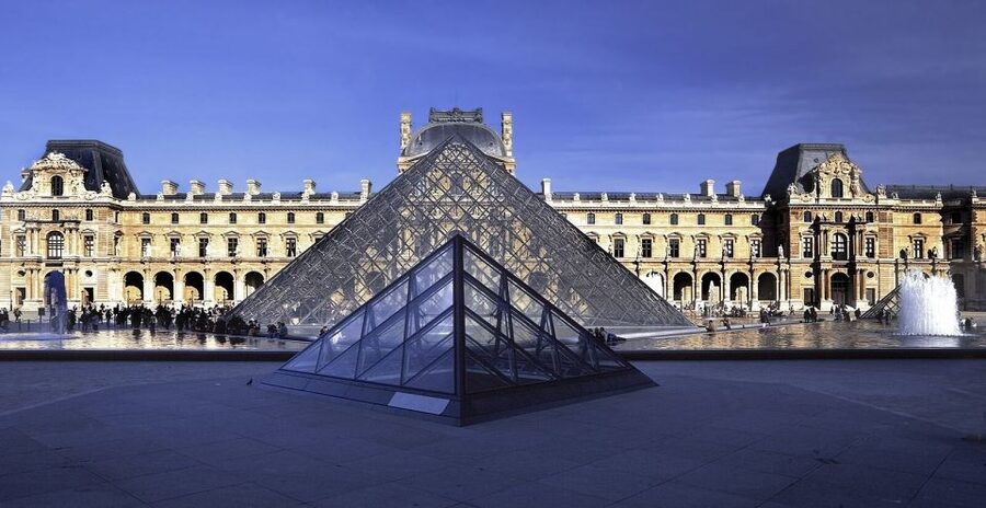 Welcome to Paris Day Trip from London via Train - The Eiffel Tower finish and your own Paris