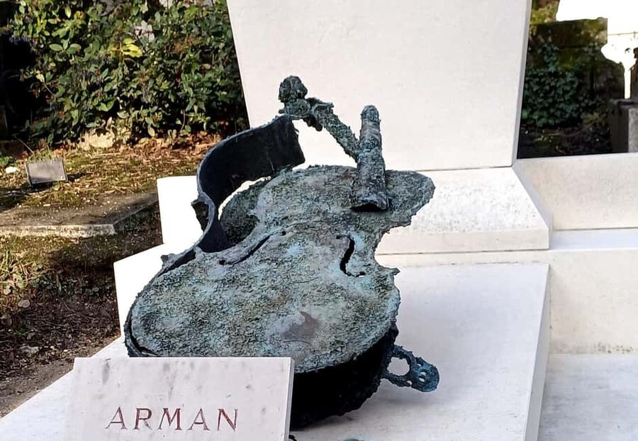 Who Killed Victor ? Escape Game at Père Lachaise Cemetery - The Puzzles: Challenging, Not Punishing