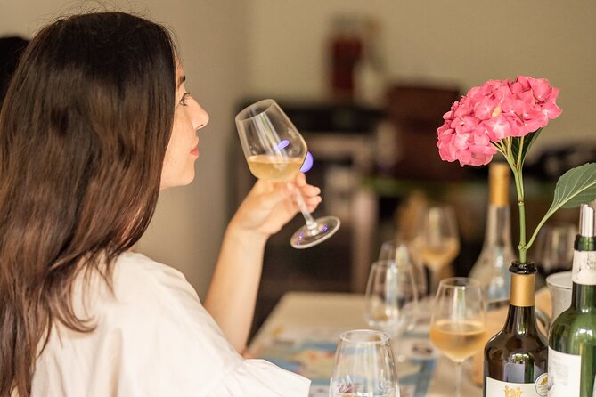 Wine Tasting Class: Tour de France in Nice City Centre - What happens during the tasting