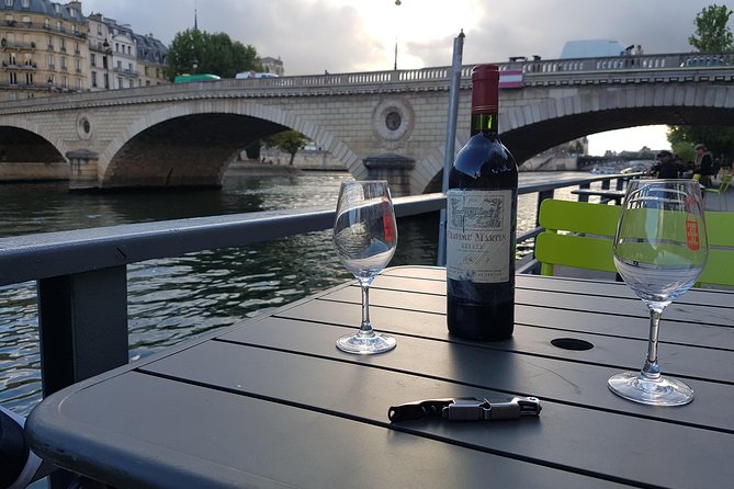Wine tasting Paris Saint Germain des Pres - The one-glass setup and other practical details