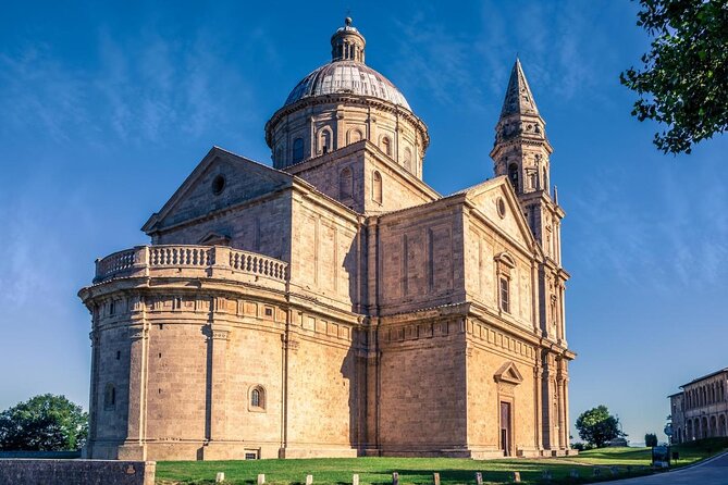 Wine Tour Ebike Experience - From Piazza Grande to the Nobile wine route